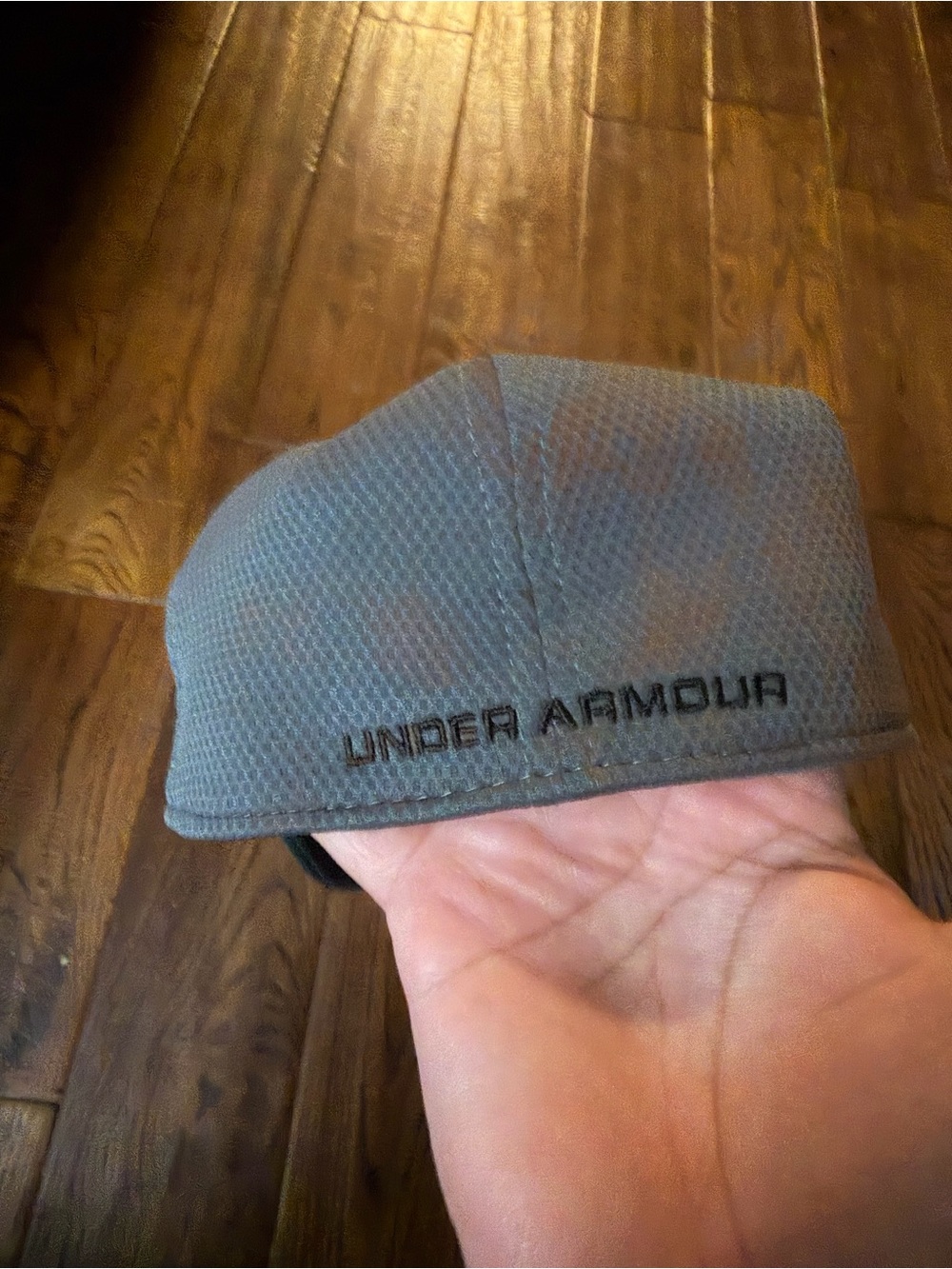 Under Armour Men's Grey Hat with Black Logo - Picture 2 of 4
